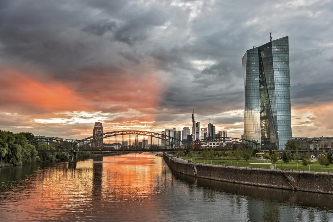 Grand Hotel Downtown Frankfurt am Main Exterior photo